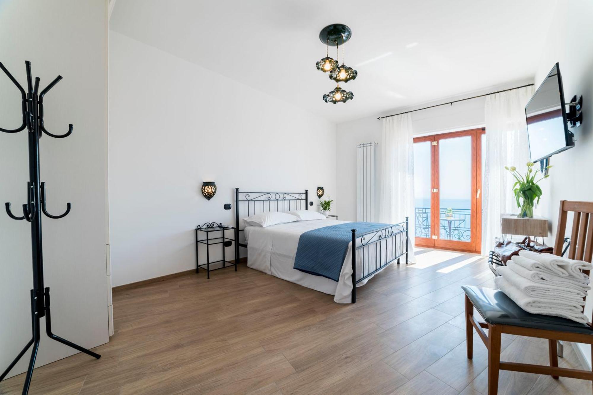 B&B Palazzo Pinto 2 Vietri Bagian luar foto