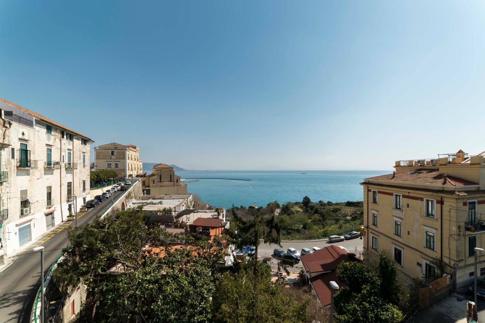 B&B Palazzo Pinto 2 Vietri Bagian luar foto