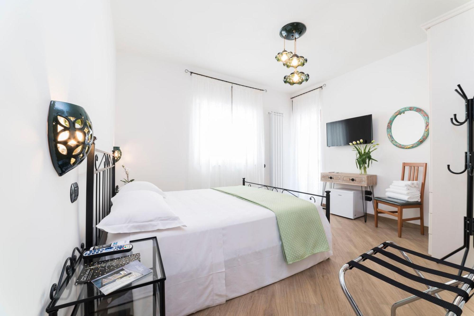B&B Palazzo Pinto 2 Vietri Bagian luar foto